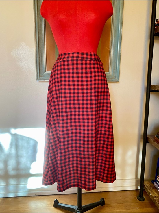 Modcloth Dresses & Skirts - Red and Black Gingham Midi Skirt